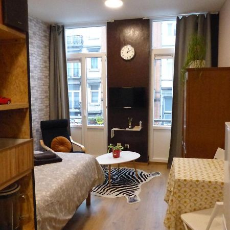 Superbe Studio Au 1Er Etage, Proche De La Gare Du Midi Bruksela Zewnętrze zdjęcie