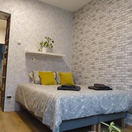 Superbe Studio Au 1Er Etage, Proche De La Gare Du Midi Bruksela Zewnętrze zdjęcie