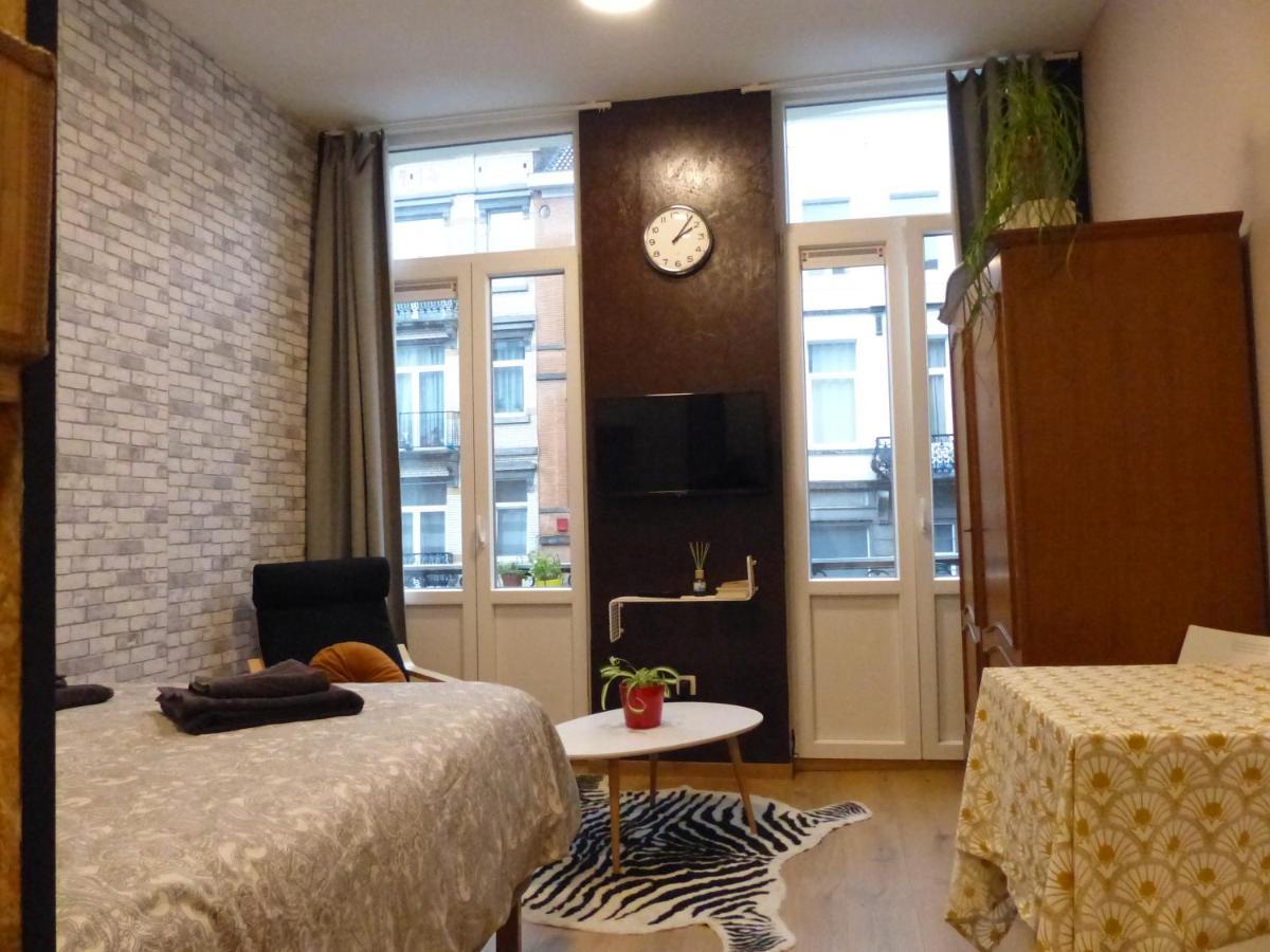 Superbe Studio Au 1Er Etage, Proche De La Gare Du Midi Bruksela Zewnętrze zdjęcie